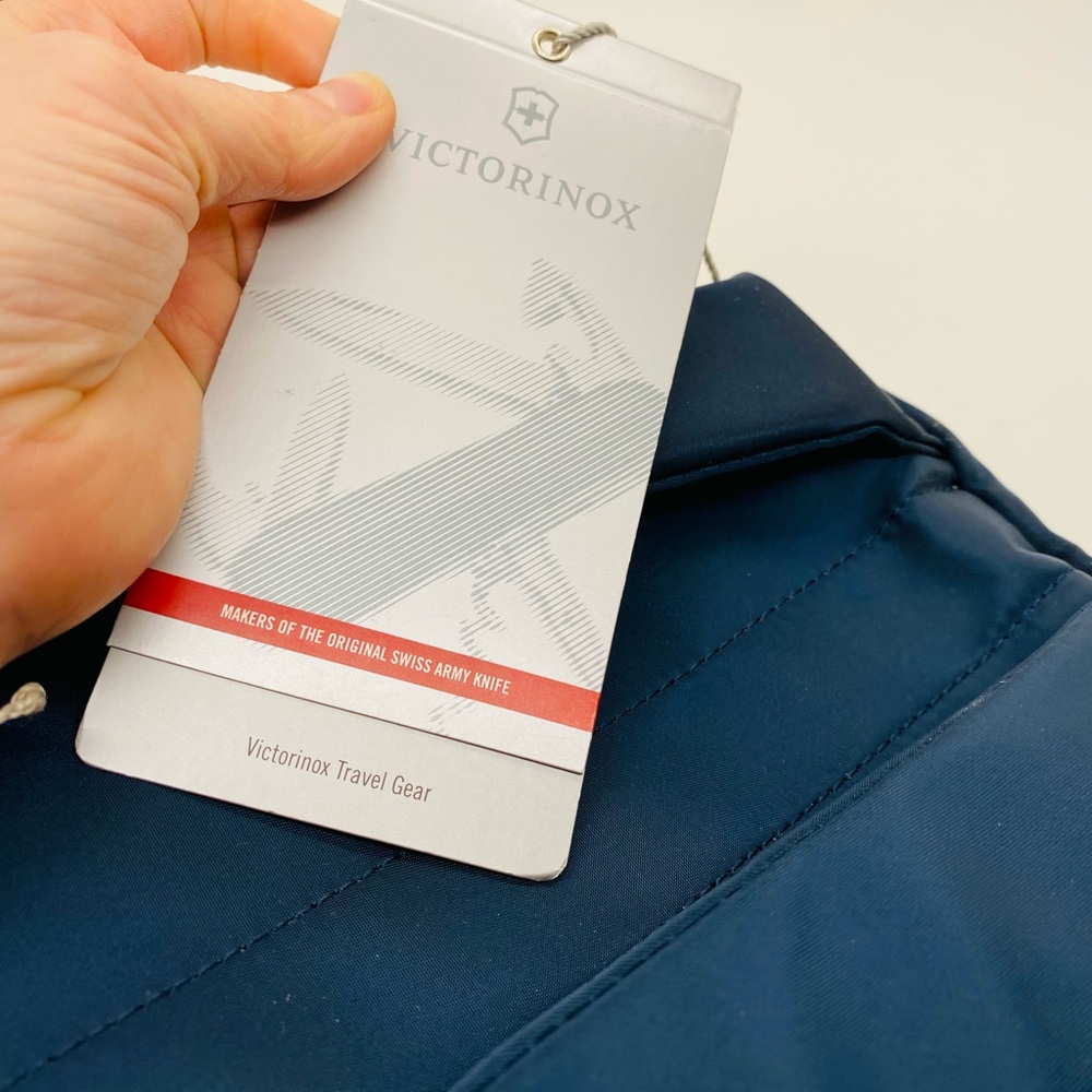 NWT Victoinox Victoria Classic Business Backpack Small, Deep Lake (Blue) - Picture 10 of 13